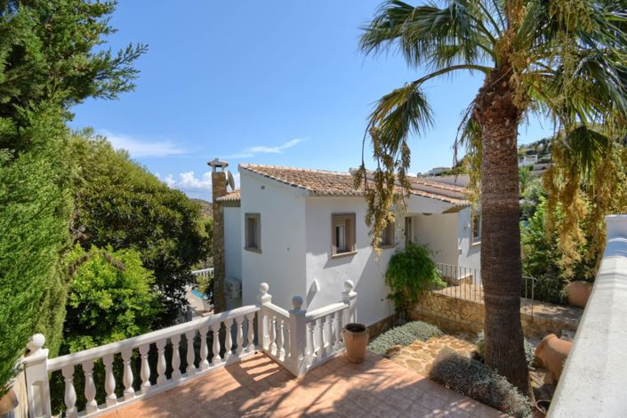 Image No.2-4 Bed Villa for sale