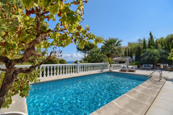 Image No.3-4 Bed Villa for sale