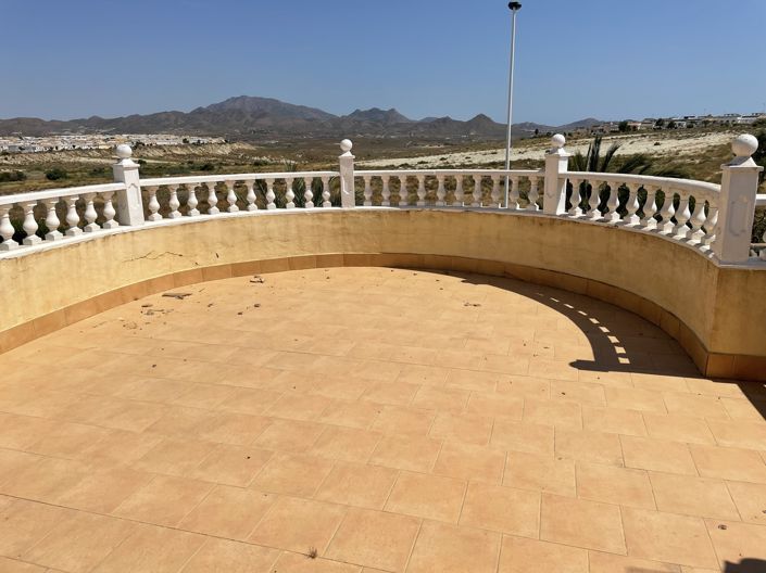 Image No.18-3 Bed Villa for sale