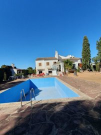 1 - Canals, Villa