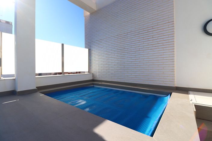 Image No.24-3 Bed Apartment for sale