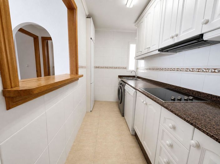 Image No.3-Appartement de 2 chambres à vendre à Torrevieja