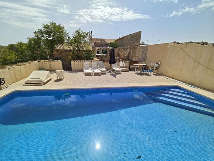 Image No.2-3 Bed Country House for sale