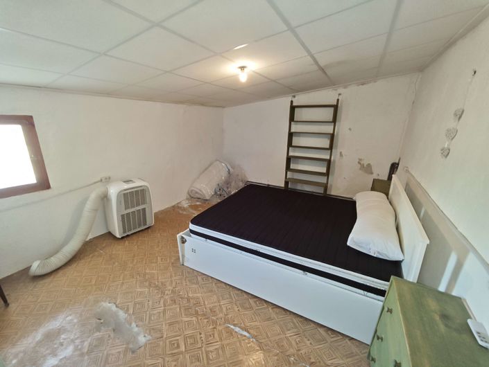 Image No.23-3 Bed Country House for sale