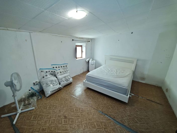 Image No.27-3 Bed Country House for sale