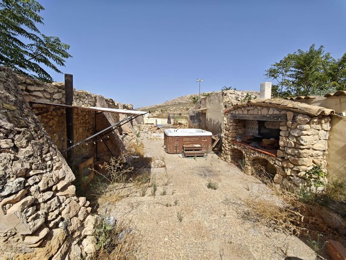 Image No.35-3 Bed Country House for sale