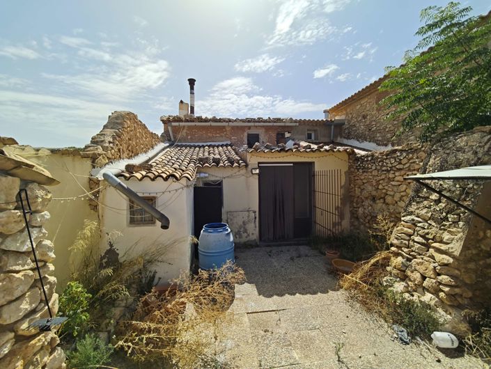 Image No.39-3 Bed Country House for sale
