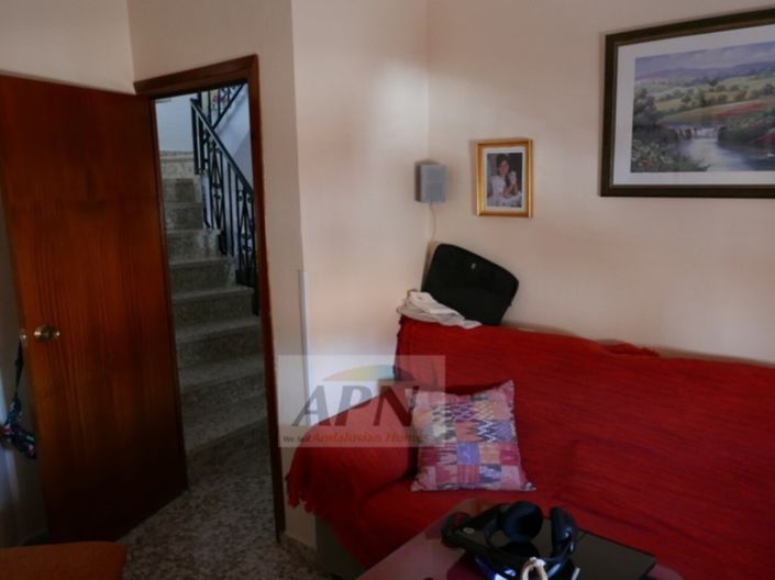 Image No.10-4 Bed Townhouse for sale