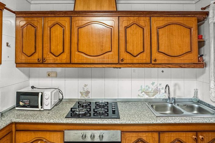 Image No.10-3 Bed Apartment for sale
