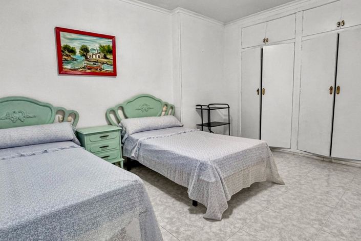 Image No.12-3 Bed Apartment for sale