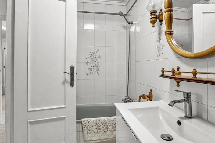 Image No.15-3 Bed Apartment for sale