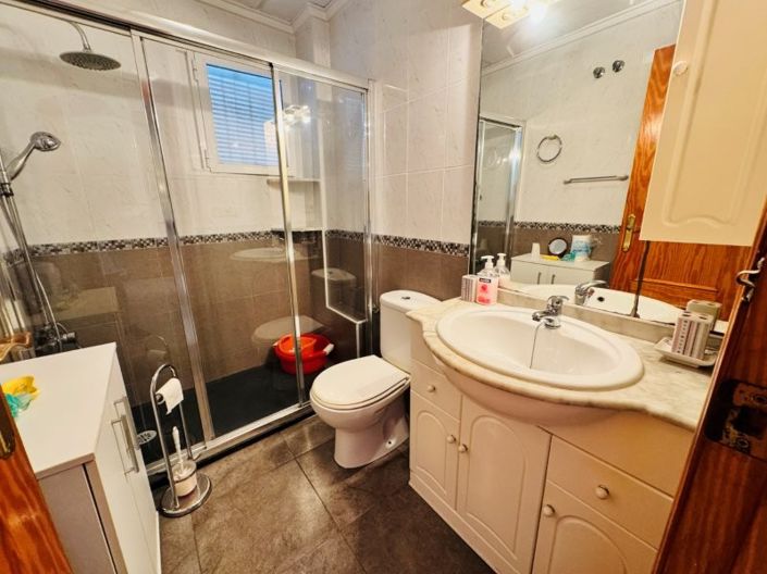 Image No.17-2 Bed Apartment for sale