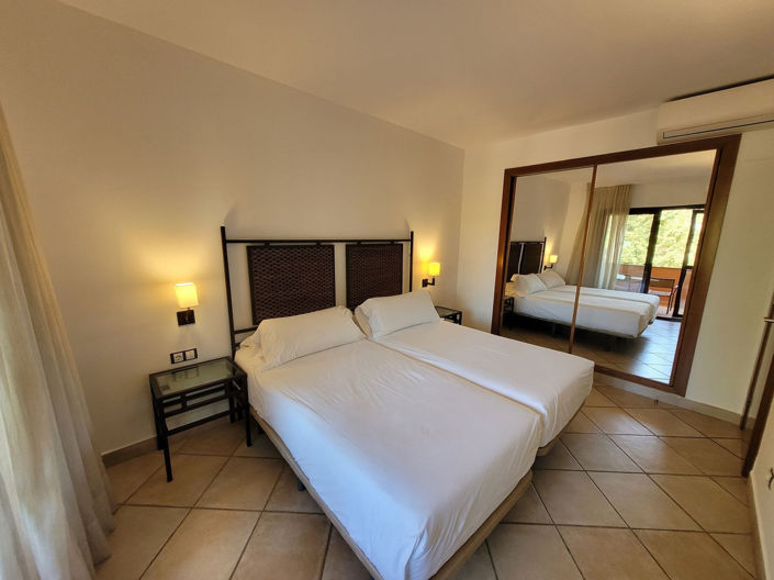 Image No.12-1 Bed Apartment for sale