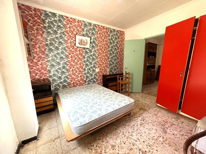 Image No.24-3 Bed Country House for sale