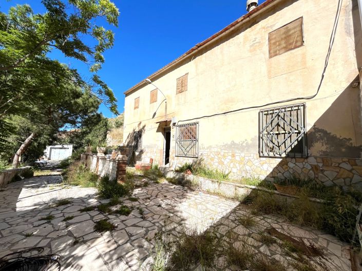 Image No.8-3 Bed Country House for sale
