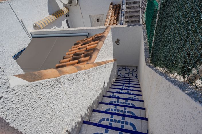 Image No.30-2 Bed House for sale