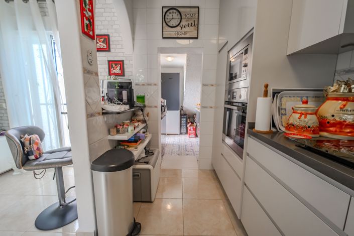 Image No.7-2 Bed House for sale