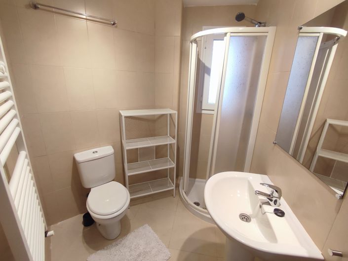 Image No.25-2 Bed Apartment for sale