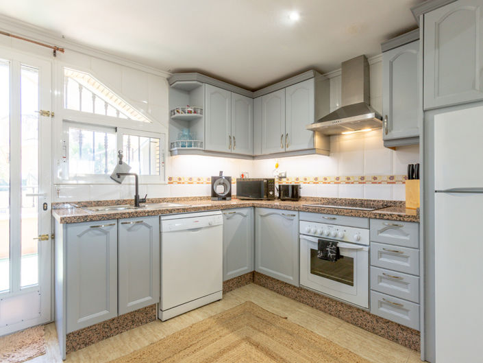 Image No.6-2 Bed Bungalow for sale