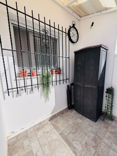 Image No.20-2 Bed Townhouse for sale