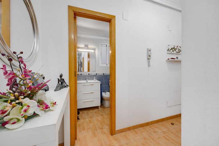 Image No.13-2 Bed Apartment for sale
