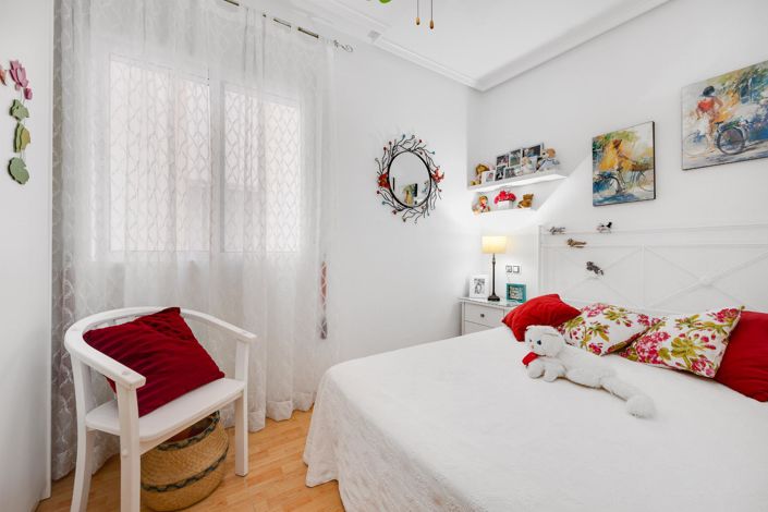 Image No.15-2 Bed Apartment for sale