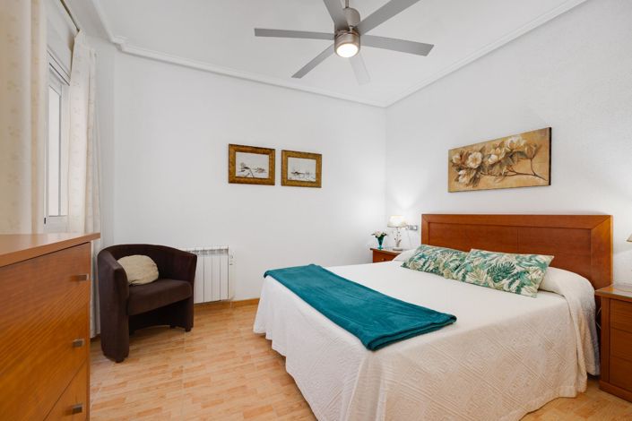 Image No.21-2 Bed Apartment for sale