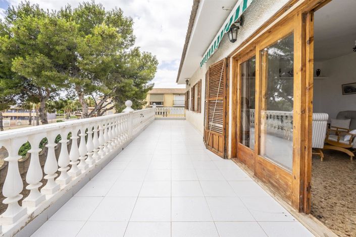 Image No.20-5 Bed Villa for sale