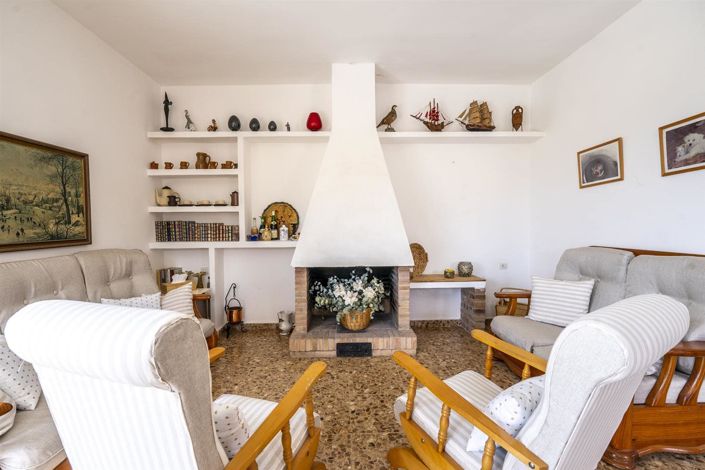 Image No.4-5 Bed Villa for sale