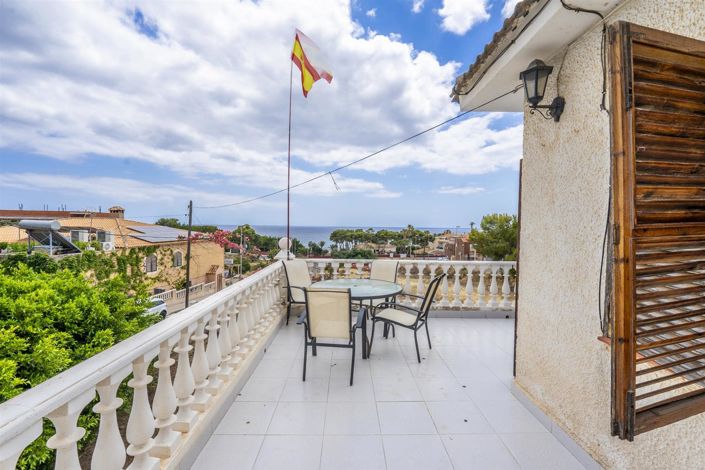 Image No.8-5 Bed Villa for sale