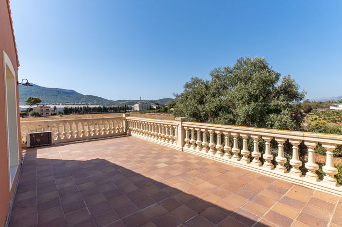 Image No.27-6 Bed Country House for sale