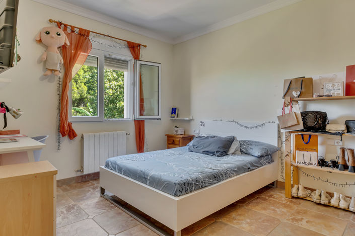Image No.30-6 Bed Country House for sale
