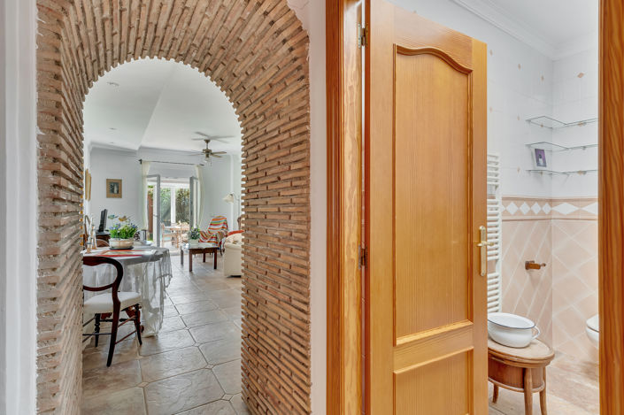 Image No.35-6 Bed Country House for sale