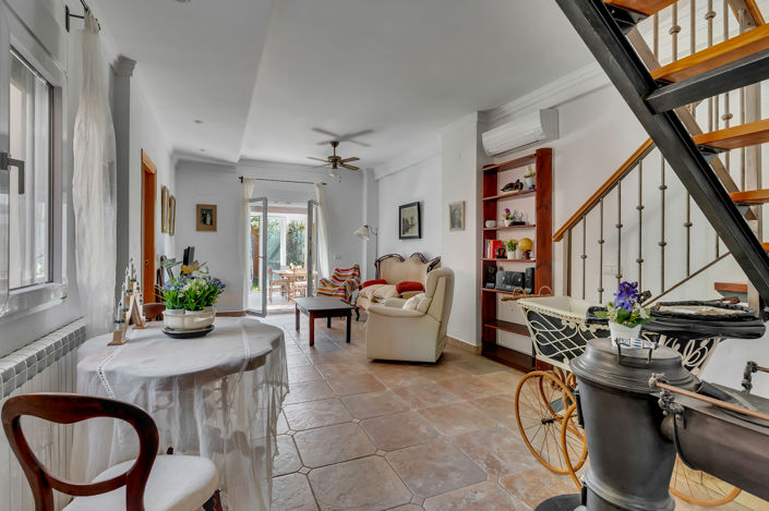 Image No.39-6 Bed Country House for sale