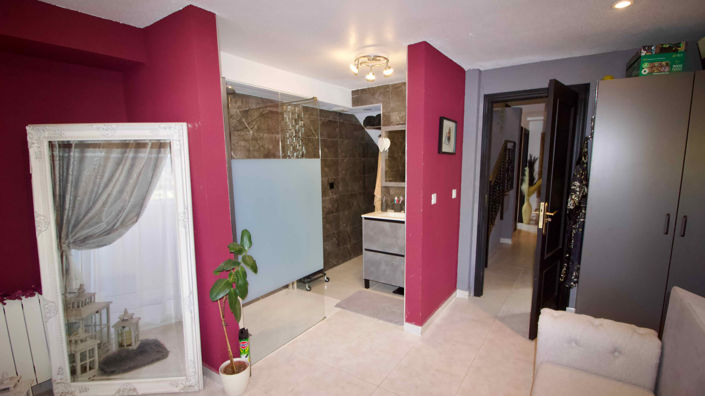 Image No.24-3 Bed Villa for sale