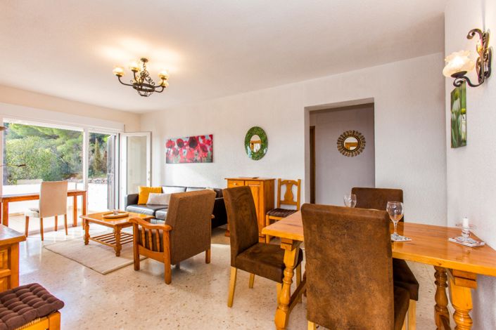 Image No.17-2 Bed Villa for sale