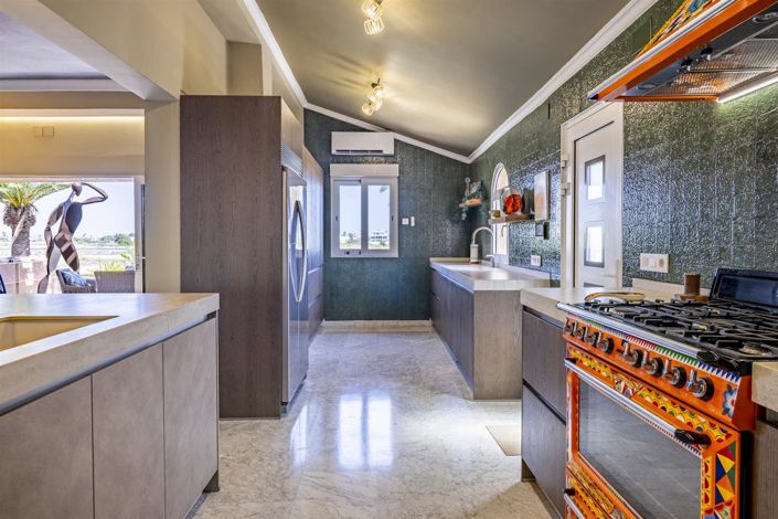 Image No.23-6 Bed Villa for sale