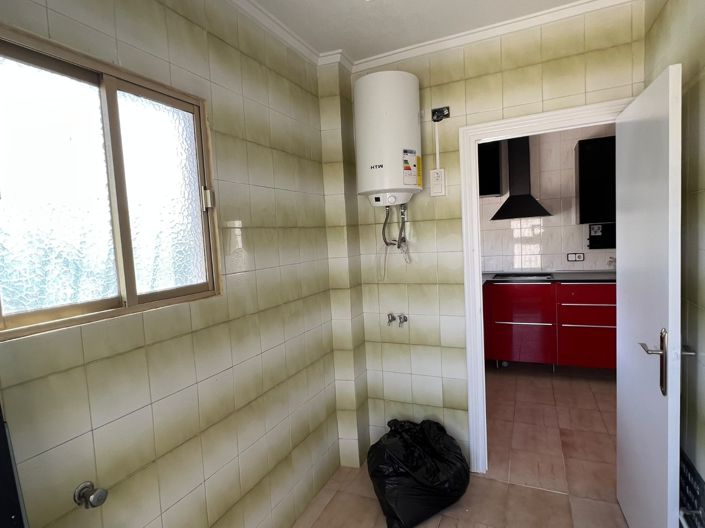 Image No.11-3 Bed Villa for sale