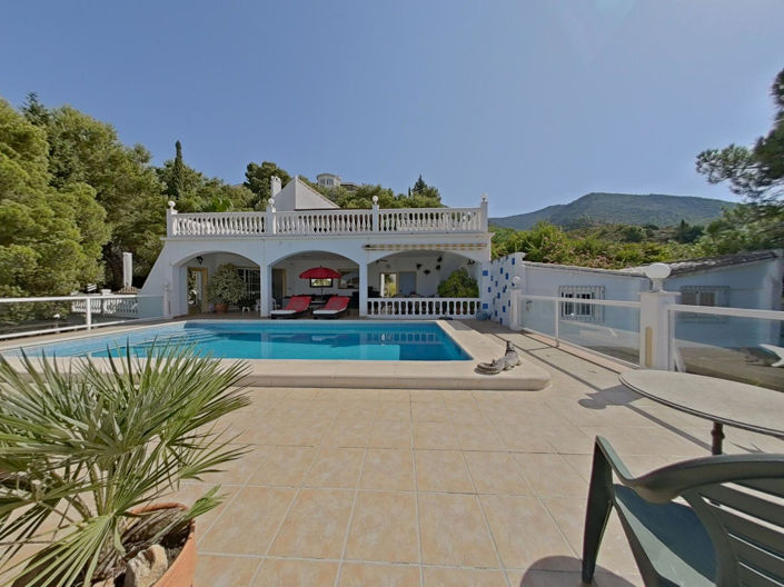 Image No.17-3 Bed Villa for sale