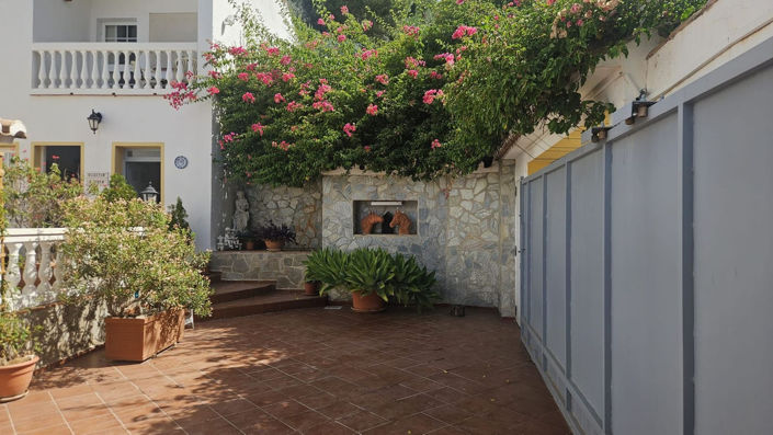 Image No.20-3 Bed Villa for sale