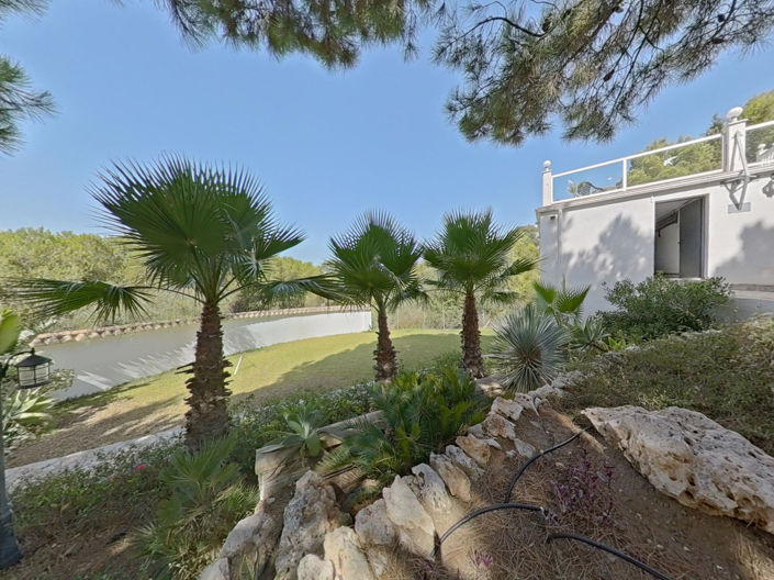 Image No.26-3 Bed Villa for sale