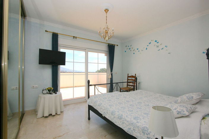 Image No.10-3 Bed Villa for sale