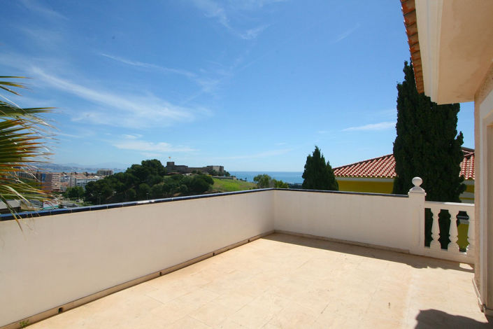 Image No.17-3 Bed Villa for sale