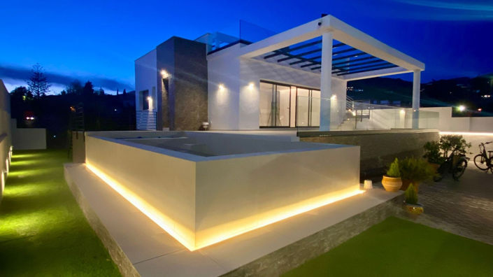 Image No.2-4 Bed Villa for sale