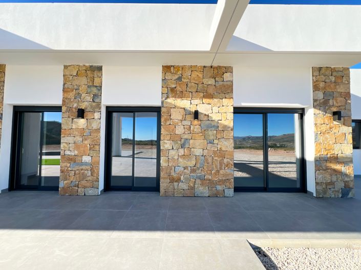 Image No.11-3 Bed Villa for sale