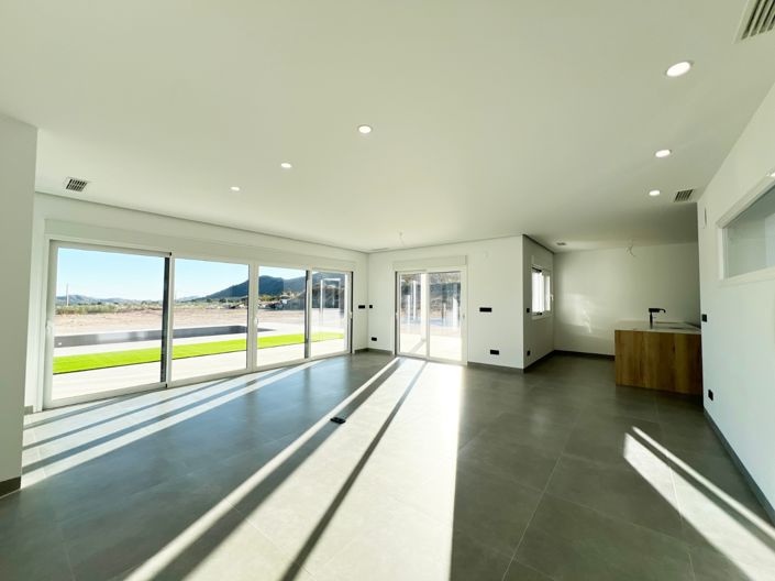 Image No.17-3 Bed Villa for sale