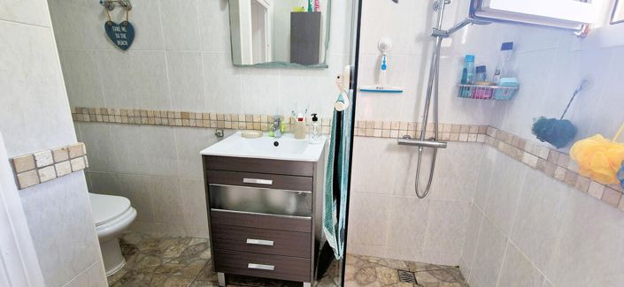 Image No.19-2 Bed Bungalow for sale