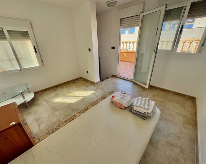 Image No.19-Villa de 4 chambres à vendre à Guardamar del Segura