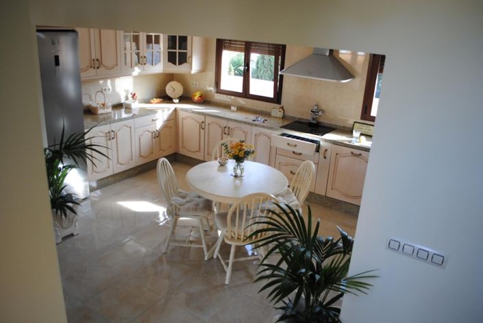 Image No.25-4 Bed Villa for sale
