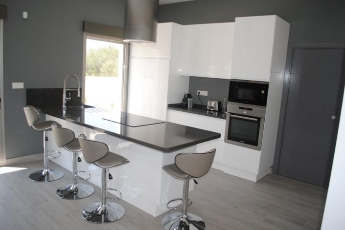 Image No.40-4 Bed Villa for sale